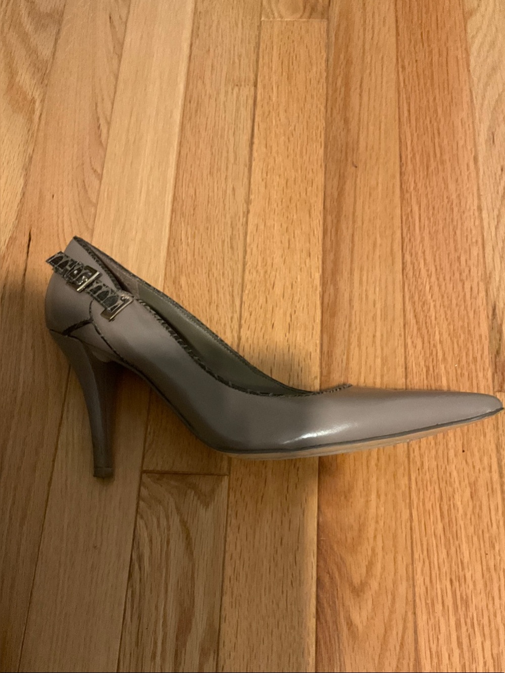 Bandolino Taupe Pointed-Toe Stiletto Heels with Buckle Strap size 11